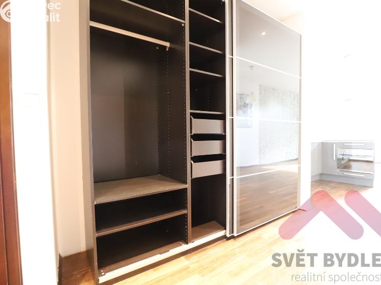 Pronájem bytu 3+1 Praha, Heranova 1545/8 č. 10