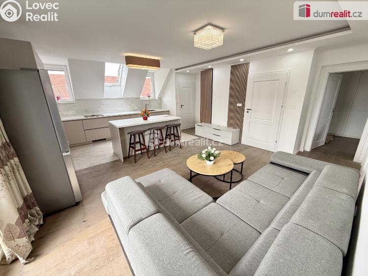 Pronájem bytu 4+KK Velké Přílepy, Dvořákova č. 10