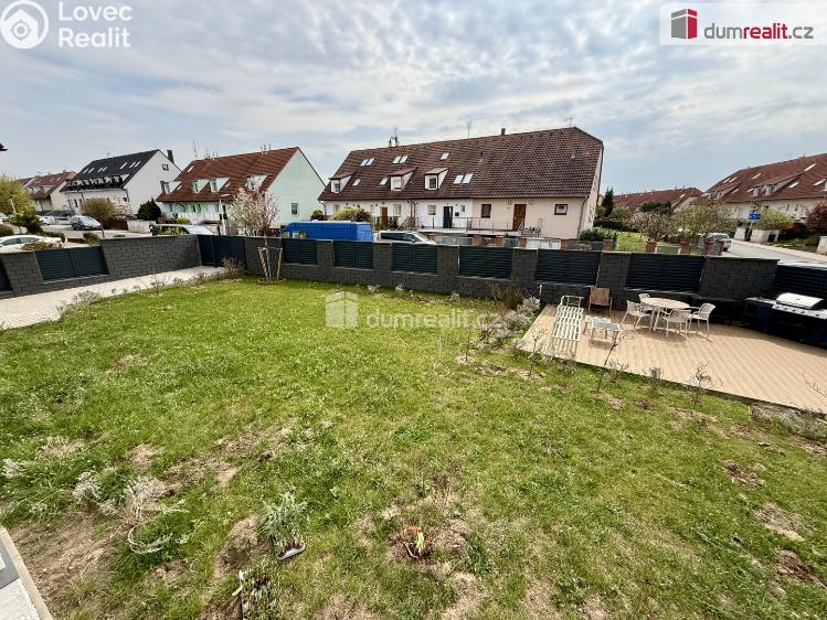 Pronájem bytu 4+KK Velké Přílepy, Dvořákova č. 24