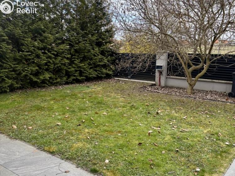 Rent family house Praha, Smidarská 605 č. 8