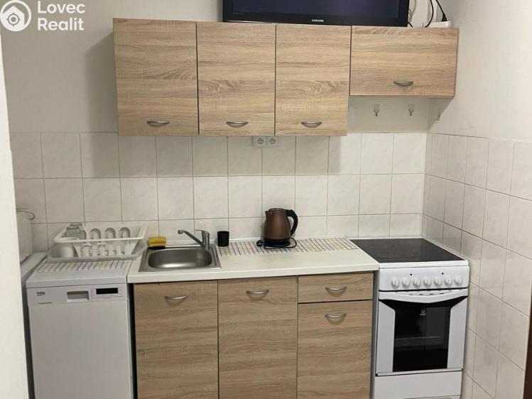 Pronájem bytu 2+KK Praha, U Santošky 933/20 č. 1