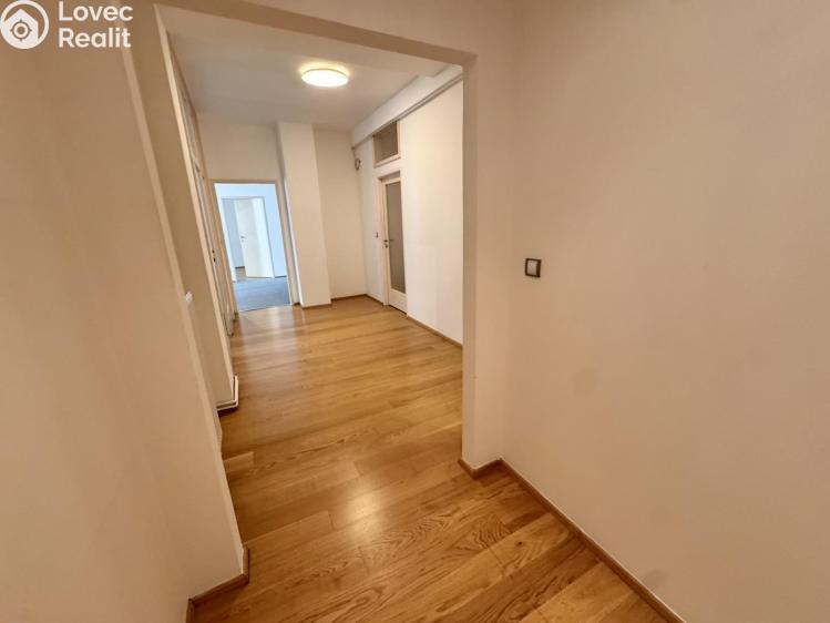 Оренда квартири 3+1 Praha, Krakovská č. 4