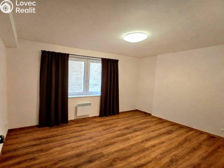 Оренда квартири 2+KK Praha, Klánovická č. 4