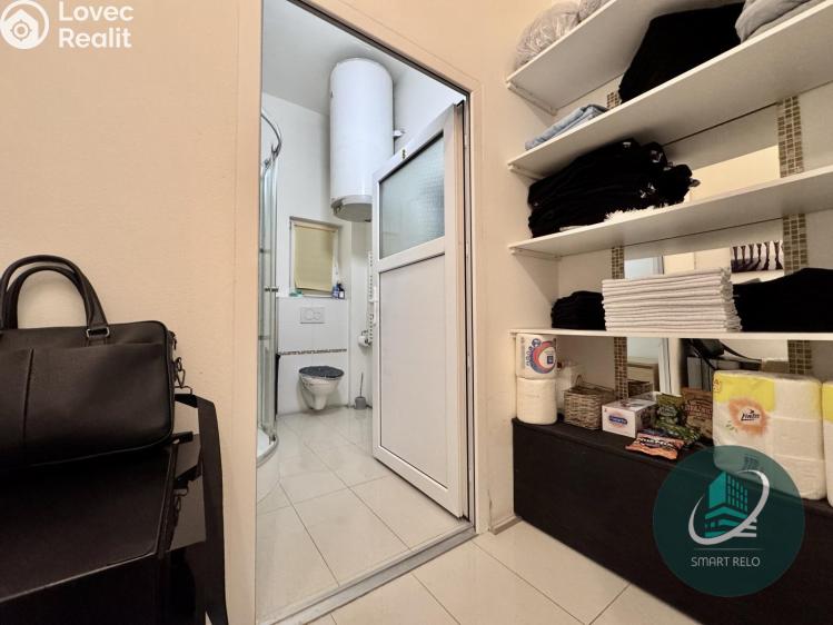 Pronájem obchodního prostoru Praha, Na žertvách č. 17