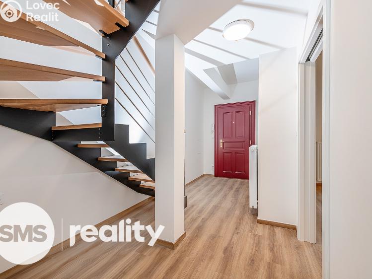 Pronájem bytu 4+KK Praha, Tomáškova 870/2 č. 3