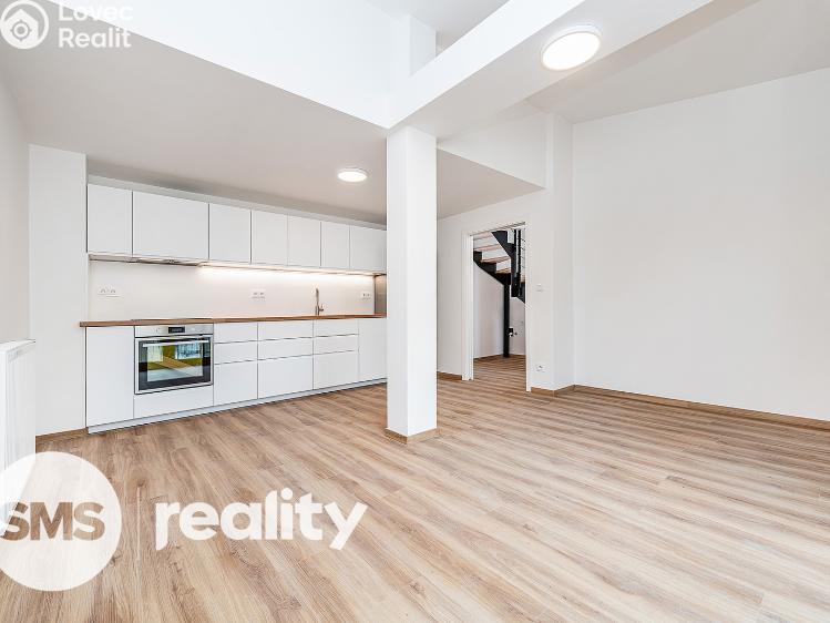 Pronájem bytu 4+KK Praha, Tomáškova 870/2 č. 7