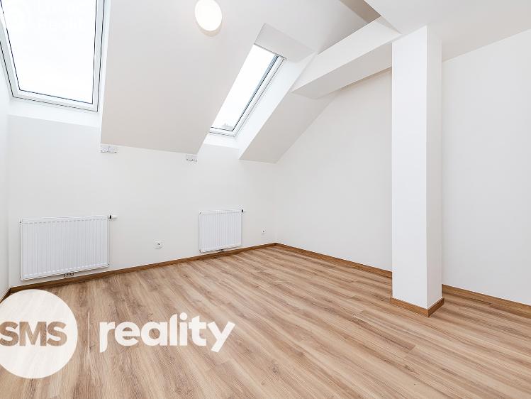 Pronájem bytu 4+KK Praha, Tomáškova 870/2 č. 11