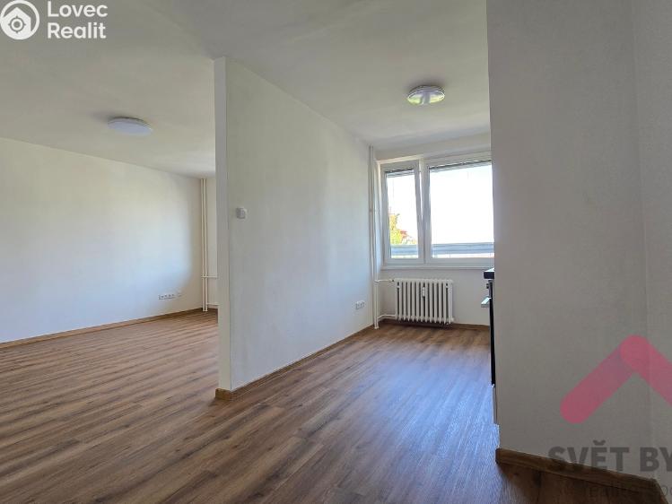 Pronájem bytu 2+KK Praha, K Závěrce 2752/34 č. 8