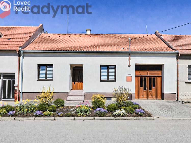 Prodej rodinného domu Tvrdonice, Družstevní 532/18 č. 1