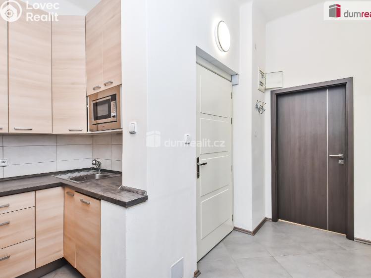 Pronájem bytu 2+KK Praha 8, U libeňského pivovaru č. 12