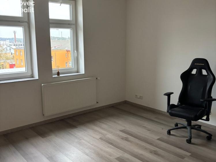 Pronájem bytu 1+KK Praha, Freyova č. 3