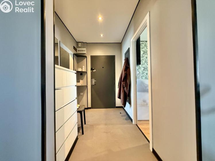 Prodej bytu 3+1 Praha č. 12