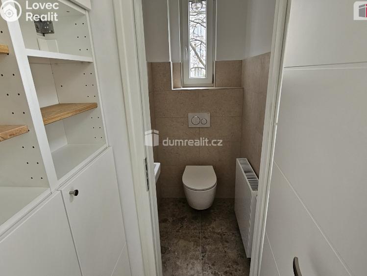 Pronájem bytu 4+1 Praha 8, Turnovská č. 2