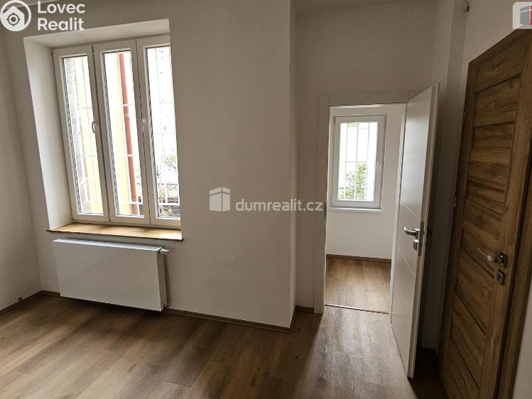 Pronájem bytu 4+1 Praha 8, Turnovská č. 11