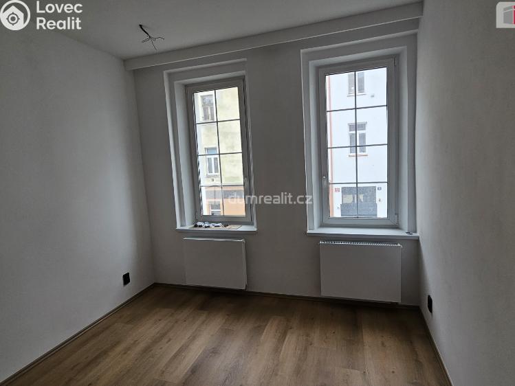 Pronájem bytu 4+1 Praha 8, Turnovská č. 12