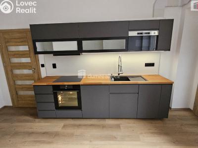 Pronájem bytu 4+1 Praha 8, Turnovská č. 4