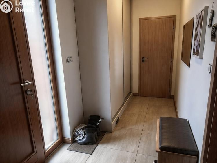 Продажа семейного дома Jesenice, Hlavní č. 13