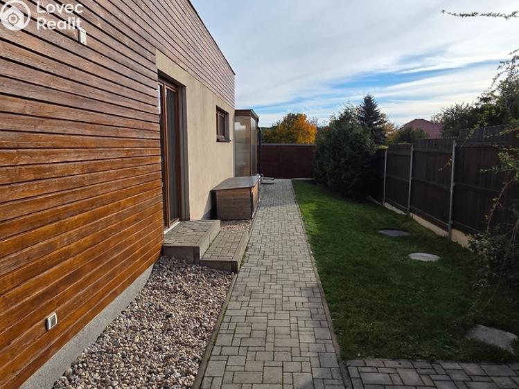 Продажа семейного дома Jesenice, Hlavní č. 20