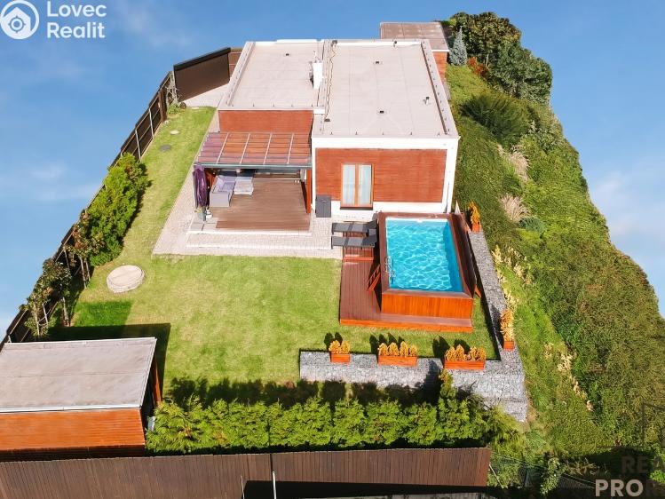 Продажа семейного дома Jesenice, Hlavní č. 24