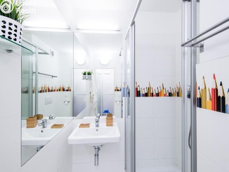 Pronájem bytu 3+KK Praha, Molákova č. 5