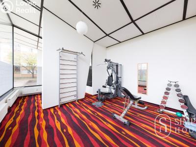 Pronájem bytu 3+KK Praha, Molákova č. 6