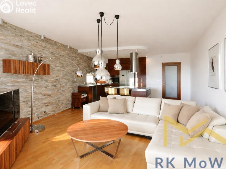 Pronájem bytu 4+KK Praha, Jeseniova č. 1