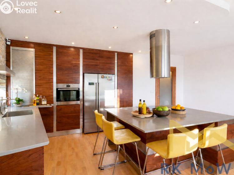 Pronájem bytu 4+KK Praha, Jeseniova č. 3