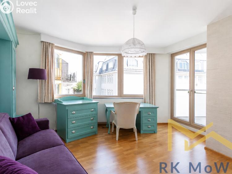 Pronájem bytu 4+KK Praha, Jeseniova č. 6