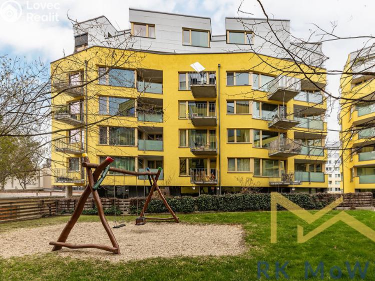 Pronájem bytu 4+KK Praha, Jeseniova č. 7