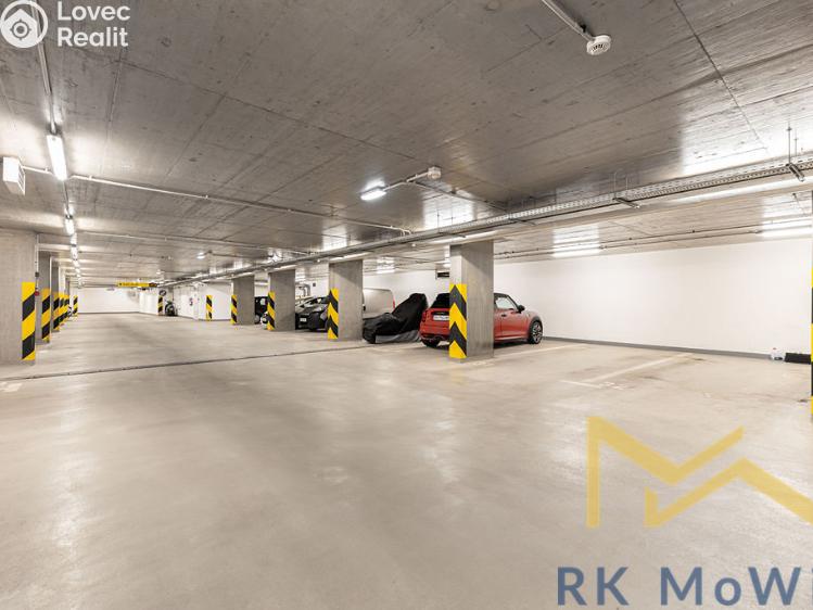 Pronájem bytu 4+KK Praha, Jeseniova č. 8