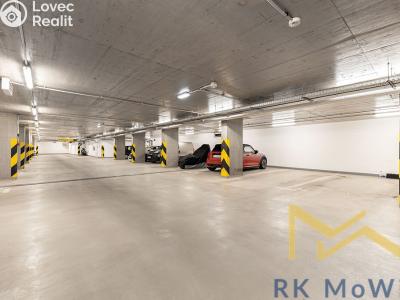 Rent apartment 4+KK Praha, Jeseniova č. 8