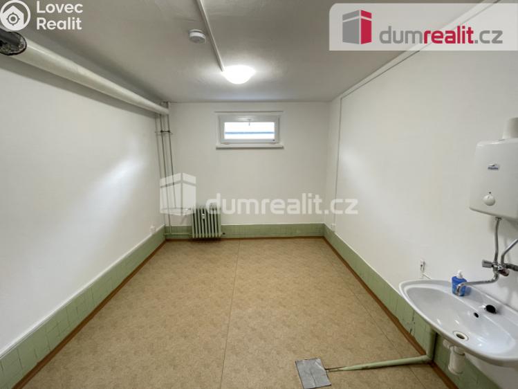 Rent commercial space Praha 13, Horákova č. 1