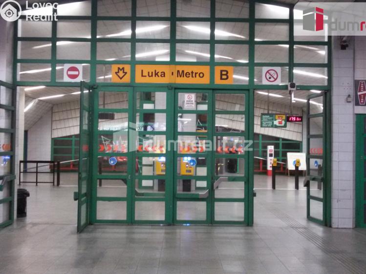 Rent commercial space Praha 13, Horákova č. 7