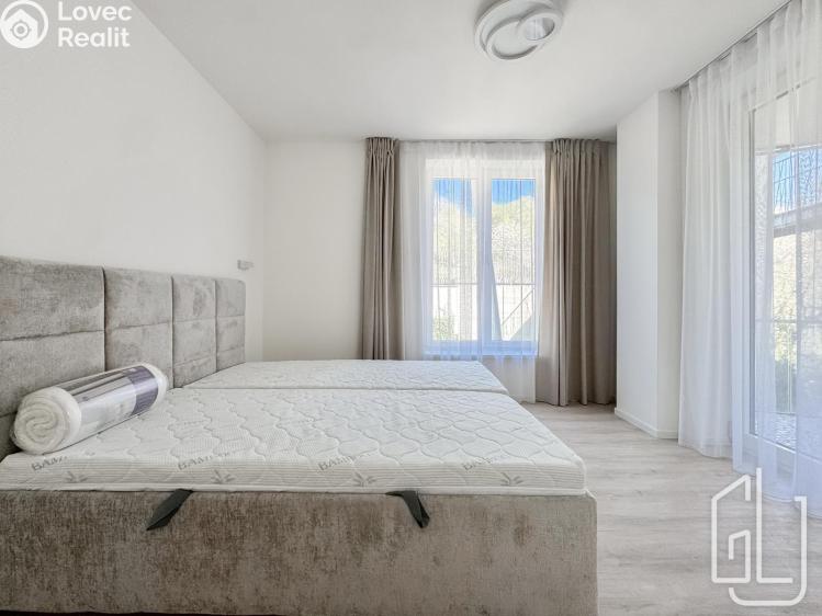 Pronájem bytu 3+KK Praha, U Sluncové č. 1