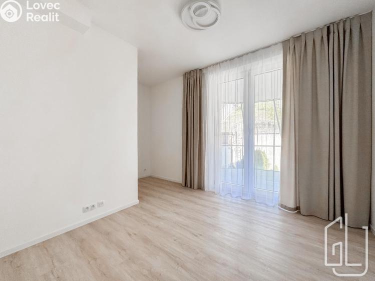 Pronájem bytu 3+KK Praha, U Sluncové č. 5