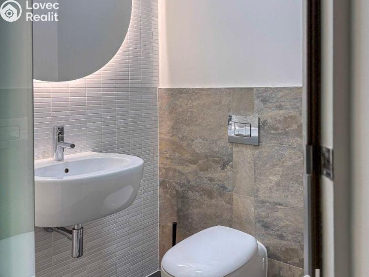 Pronájem bytu 3+KK Praha, U Sluncové č. 12