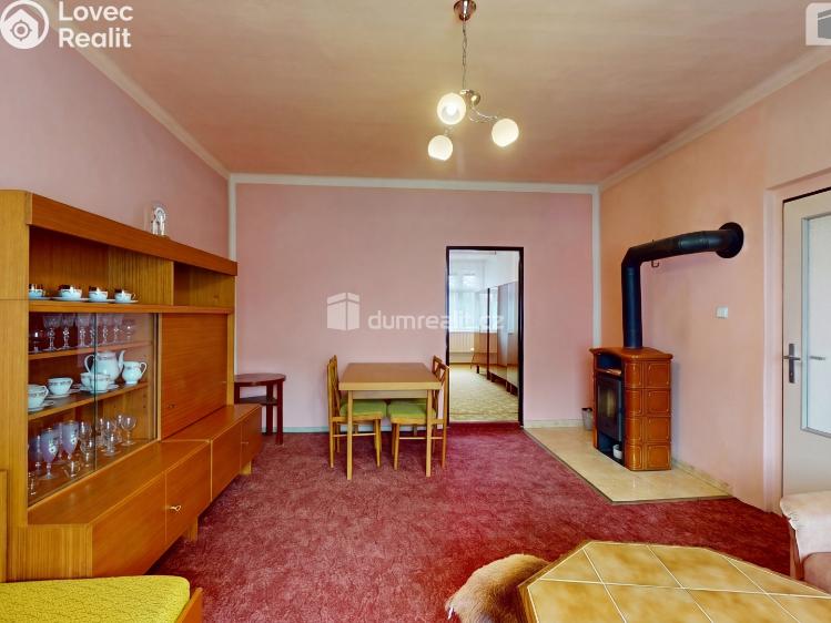 Prodej rodinného domu Petrohrad č. 12