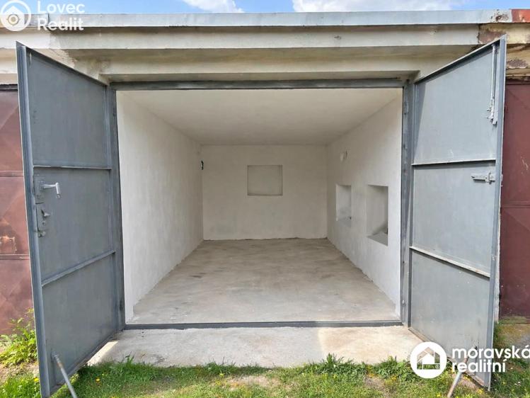 Prodej garáže Ivančice č. 3