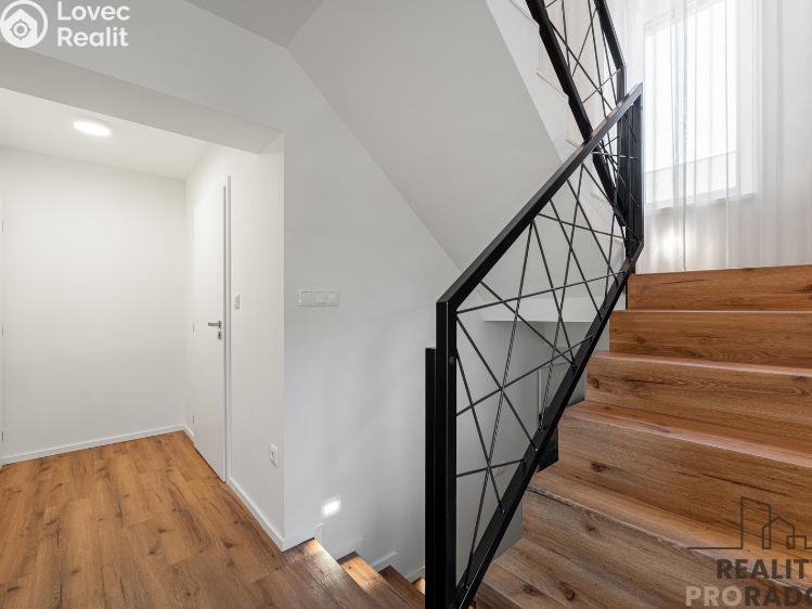 Sale villa Říčany č. 7