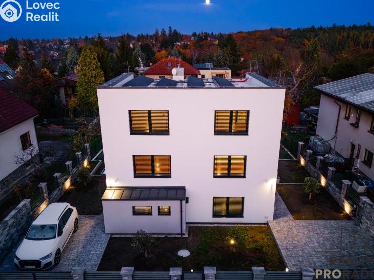 Sale villa Říčany č. 16