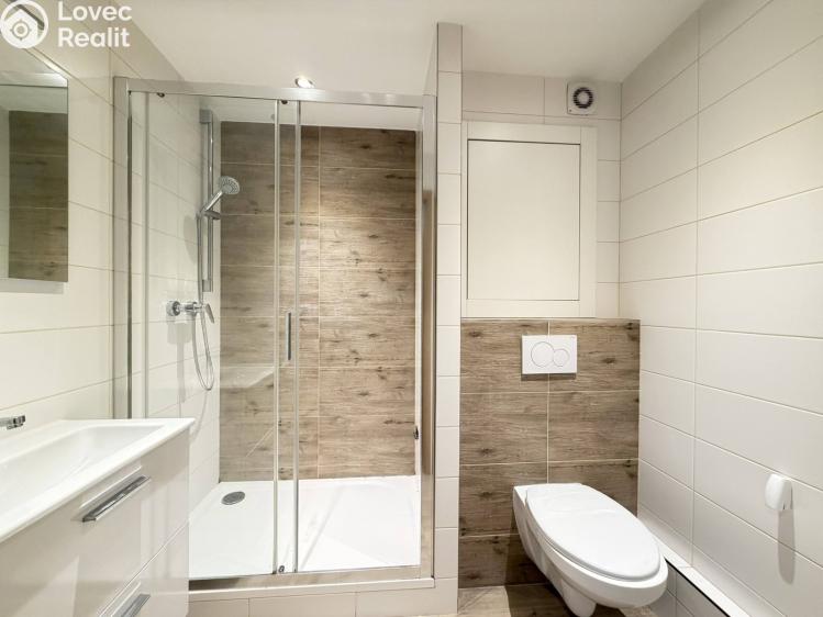 Pronájem bytu 2+KK Pardubice, nábřeží Závodu míru 1828 č. 8