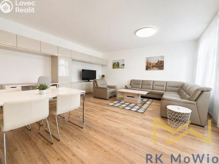 Pronájem bytu 2+KK Praha, Evropská č. 1
