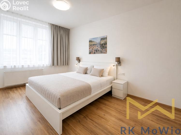 Rent apartment 2+KK Praha, Evropská č. 3