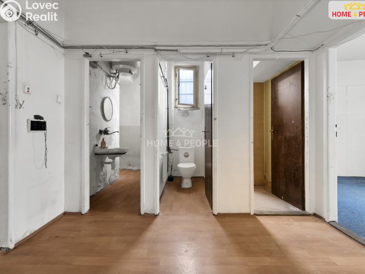 Prodej komerční nemovitosti Říčany, Olivova č. 9