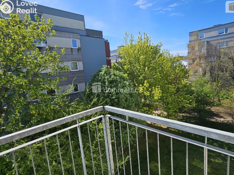 Pronájem bytu 2+KK Praha 18, Chotěšovská č. 33