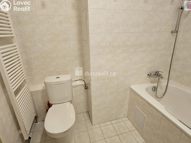 Pronájem bytu 2+KK Praha 18, Chotěšovská č. 37