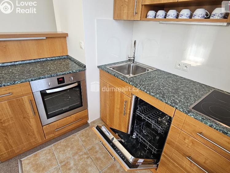 Pronájem bytu 2+KK Praha 18, Chotěšovská č. 7