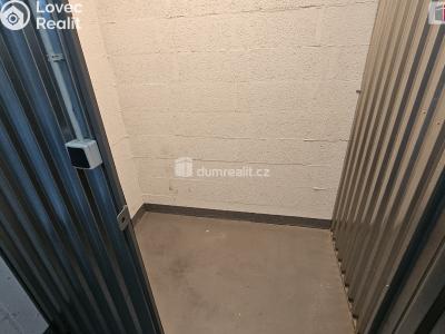 Pronájem bytu 2+KK Praha 18, Chotěšovská č. 2