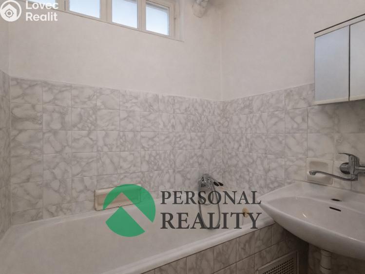 Prodej bytu 3+1 Praha, Naskové 995/16 č. 8