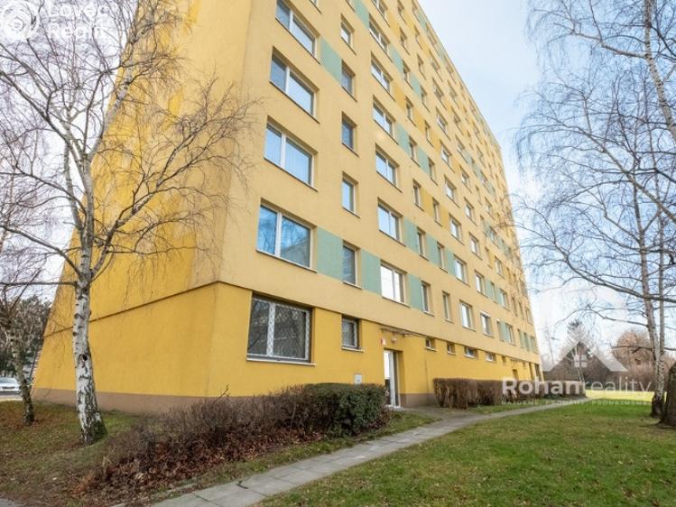 Pronájem bytu 3+1 Praha, Matúškova č. 14